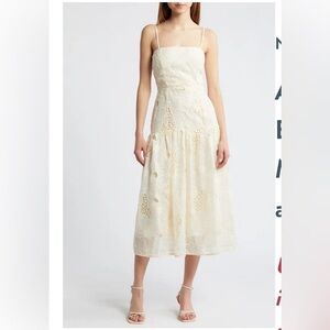 Adelyn Rae Embroidered Eyelet Midi Dress Cream
SZ XS